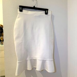 Elegant White Ruffle Hem Skirt